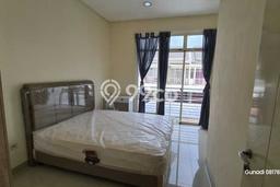 Rumah Sejuk di Green Lake City, 2 KT, Bebas Macet Rumah Sejuk di Green Lake City, 2 KT, Bebas Macet