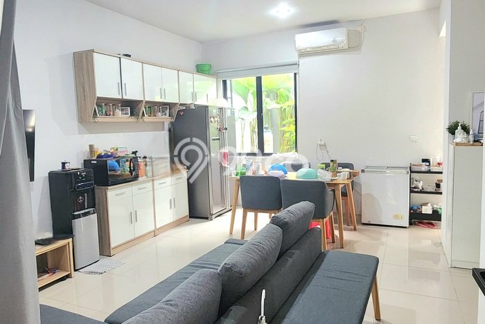 Ready to Use! Luxury House LT 161m2 Desain Modern di Semanan Ready to Use! Luxury House LT 161m2 Desain Modern di Semanan