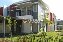 Rumah Elit Modern Tanpa Renovasi di Green Lake City Jakarta Barat Rumah Elit Modern Tanpa Renovasi di Green Lake City Jakarta Barat