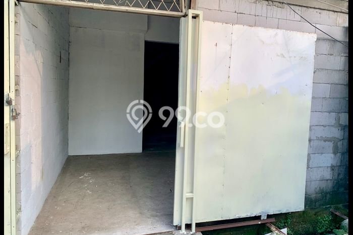 LOKASI PREMIUM! Gudang Kawasan Daan Mogot, Luas 170m², Lokasi Niaga LOKASI PREMIUM! Gudang Kawasan Daan Mogot, Luas 170m², Lokasi Niaga