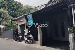 Rumah Luas Asri 4 KT Siap Pakai di Ciumbuleuit Bandung Rumah Luas Asri 4 KT Siap Pakai di Ciumbuleuit Bandung