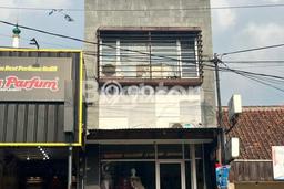 Ruko Dijual di Bandung LT 52m2 & LB 94m2 Lokasi Terbaik! Ruko Dijual di Bandung LT 52m2 & LB 94m2 Lokasi Terbaik!