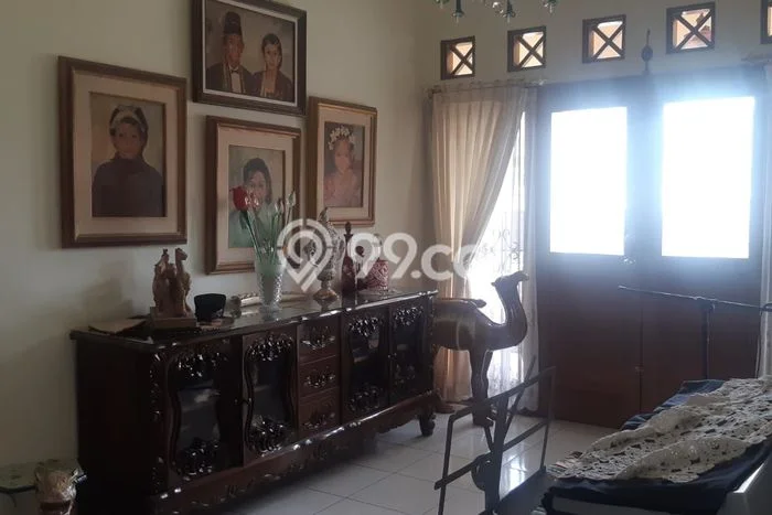 For Sale Rumah 4 Kamar Lokasi Strategis Bagus dan Strategis di Ciputat For Sale Rumah 4 Kamar Lokasi Strategis Bagus dan Strategis di Ciputat