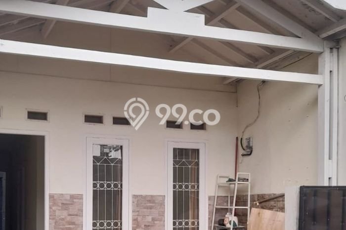 Jual Rumah Strategis Bagus Punya 2 KT di BSD Tangerang Selatan SHM Jual Rumah Strategis Bagus Punya 2 KT di BSD Tangerang Selatan SHM