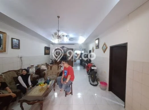 Investasi Kost di Kebayoran Baru Spesifikasi 15 KT & 3 KM Investasi Kost di Kebayoran Baru Spesifikasi 15 KT & 3 KM