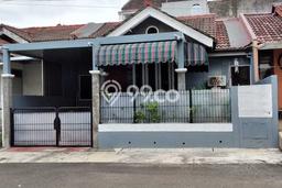 Rumah Modern Minimalis 3 Kamar Bisa Langsung Pindah di BSD Rumah Modern Minimalis 3 Kamar Bisa Langsung Pindah di BSD