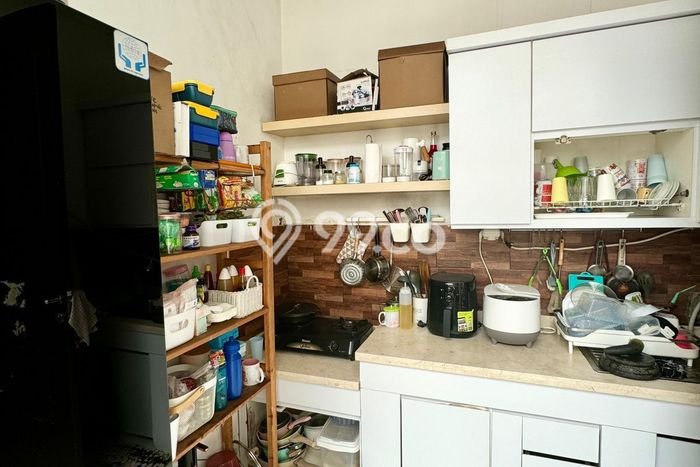 Rumah Strategis Modern Lb 100m2 di Pamulang, Tangerang Selatan Rumah Strategis Modern Lb 100m2 di Pamulang, Tangerang Selatan