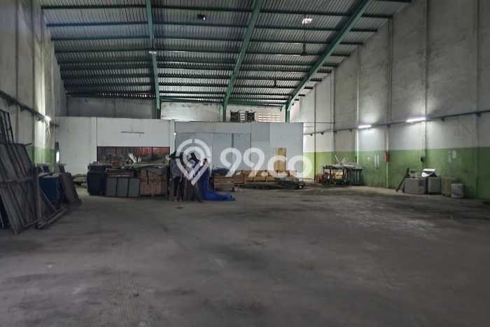 AREA BISNIS! Gudang Kawasan Cilangkap, Luas 1200m2m², Mainroad, Ramai AREA BISNIS! Gudang Kawasan Cilangkap, Luas 1200m2m², Mainroad, Ramai