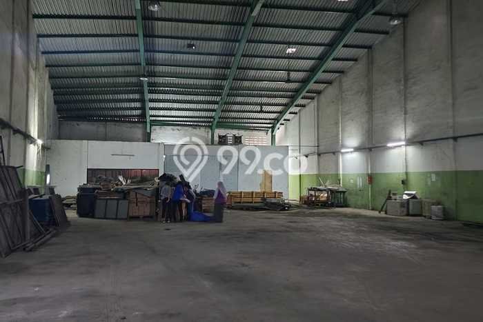 AREA BISNIS! Gudang Kawasan Cilangkap, Luas 1200m2m², Mainroad, Ramai AREA BISNIS! Gudang Kawasan Cilangkap, Luas 1200m2m², Mainroad, Ramai