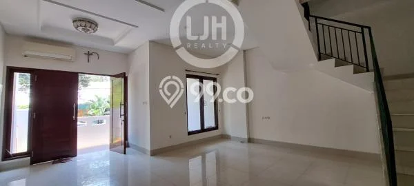 Rumah Bagus Siap Pakai Di Kelapa Gading Luas 0m2 Lokasi Strategis Rumah Bagus Siap Pakai Di Kelapa Gading Luas 0m2 Lokasi Strategis