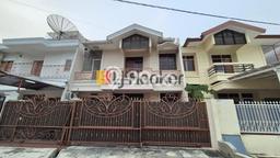 Rumah Disewakan di Janur Elok Kelapa Gading Jakarta Utara Rumah Disewakan di Janur Elok Kelapa Gading Jakarta Utara