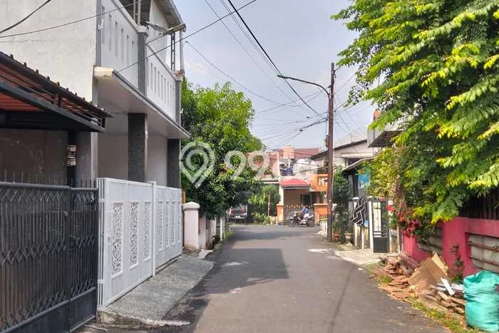For Sale Hunian Rumah Terawat 3 KT di Cipinang Melayu, Jakarta Timur For Sale Hunian Rumah Terawat 3 KT di Cipinang Melayu, Jakarta Timur