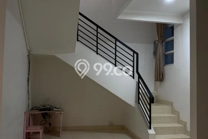 RARE UNIT! Rumah di Grand Wisata, 3 KT, Pemandangan Kota, LT 180m2m² Bangunan 150m2m² RARE UNIT! Rumah di Grand Wisata, 3 KT, Pemandangan Kota, LT 180m2m² Bangunan 150m2m²