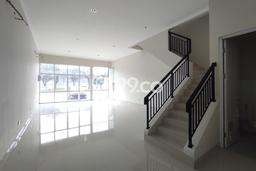 Dijual Ruko Area Komersial Kawasan Tambun Selatan, Luas 285m2m², Jalan Utama Dijual Ruko Area Komersial Kawasan Tambun Selatan, Luas 285m2m², Jalan Utama