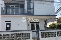 For Sale! Luxury House LT 157m2 Desain Elegan di Soekarno Hatta For Sale! Luxury House LT 157m2 Desain Elegan di Soekarno Hatta