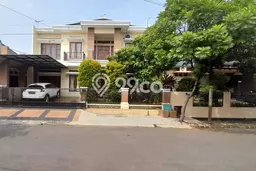 Jual Rumah Mewah Elegan Dengan View Eksklusif di Kemang Pratama, Bekasi Jual Rumah Mewah Elegan Dengan View Eksklusif di Kemang Pratama, Bekasi