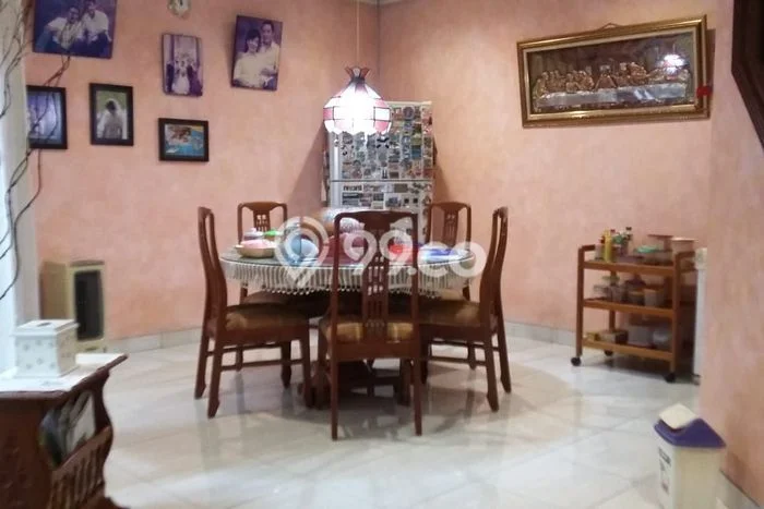 Siap Huni Rumah Mewah 4 Kamar di Kembangan Dekat ke Mana Saja Siap Huni Rumah Mewah 4 Kamar di Kembangan Dekat ke Mana Saja