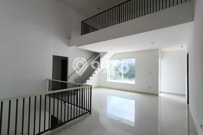 Dijual Rumah Mewah Megah Dengan View Cantik di Mampang, Jakarta Selatan Dijual Rumah Mewah Megah Dengan View Cantik di Mampang, Jakarta Selatan