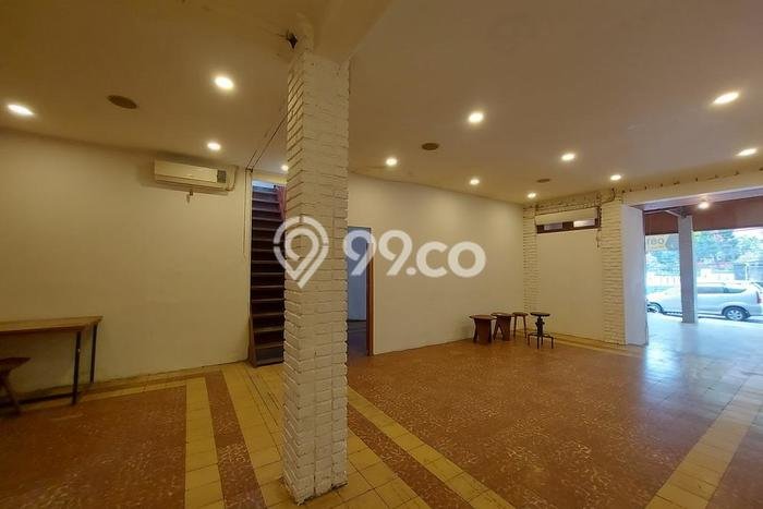 Ruko Komersial Disewakan di Coblong Bandung Luas 194m2 Ruko Komersial Disewakan di Coblong Bandung Luas 194m2
