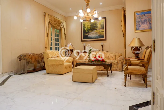 Best Deal Hunian Mewah Ideal dan Luas di Menteng, Jakarta Pusat Best Deal Hunian Mewah Ideal dan Luas di Menteng, Jakarta Pusat