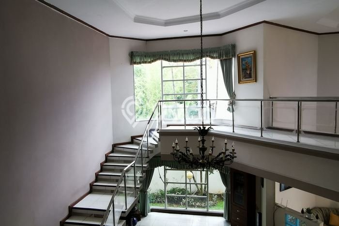 Rumah Luxury Modern Tanpa Renovasi di Tanah Kusir Jakarta Selatan Rumah Luxury Modern Tanpa Renovasi di Tanah Kusir Jakarta Selatan