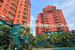 Hunian Apartemen Eksklusif untuk Dijual di Jakarta Selatan dengan 3 BR & 2 Kamar Mandi Hunian Apartemen Eksklusif untuk Dijual di Jakarta Selatan dengan 3 BR & 2 Kamar Mandi