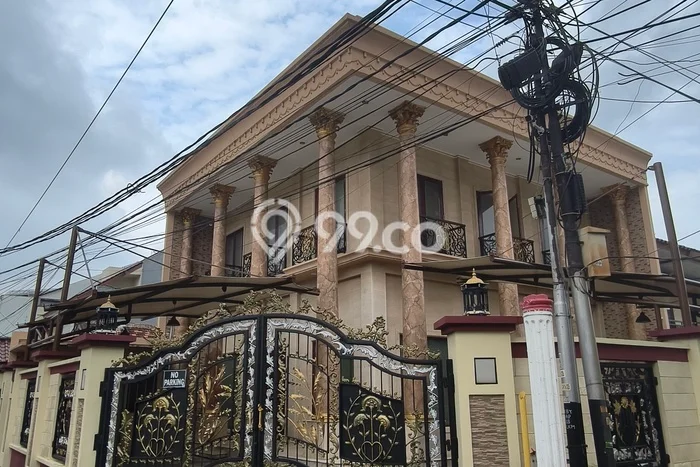 Disewakan Cepat Rumah Kondisi Baik di Kawasan Kebayoran Baru, Jakarta Selatan Disewakan Cepat Rumah Kondisi Baik di Kawasan Kebayoran Baru, Jakarta Selatan