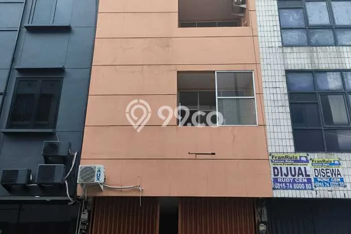 Unit Ruko Dijual di Jakarta Pusat LT 83m2 & LB 370m2 Unit Ruko Dijual di Jakarta Pusat LT 83m2 & LB 370m2
