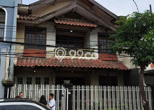 Rumah Elit Modern Siap Huni di Surabaya Kota Surabaya Rumah Elit Modern Siap Huni di Surabaya Kota Surabaya
