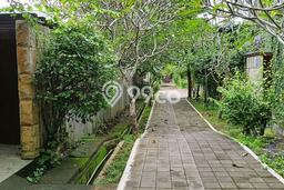 Vila Kawasan , Dimensi 380m2m², Dekat dengan fasilitas publik Vila Kawasan , Dimensi 380m2m², Dekat dengan fasilitas publik