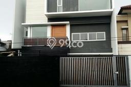 Jual Rumah Mewah Megah Dengan View Cantik di Puri Indah, Jakarta Barat Jual Rumah Mewah Megah Dengan View Cantik di Puri Indah, Jakarta Barat