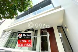 Ready to Use! Luxury House LT 150m2 Desain Modern di Permata Buana Ready to Use! Luxury House LT 150m2 Desain Modern di Permata Buana