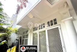 Siap Huni Rumah Minimalis & Modern LB 250m2 di Villa Meruya Siap Huni Rumah Minimalis & Modern LB 250m2 di Villa Meruya