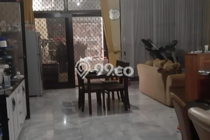 Rumah Mewah LB 400m2 Siap Huni Desain Elegan di Tomang, Jakarta Barat Rumah Mewah LB 400m2 Siap Huni Desain Elegan di Tomang, Jakarta Barat