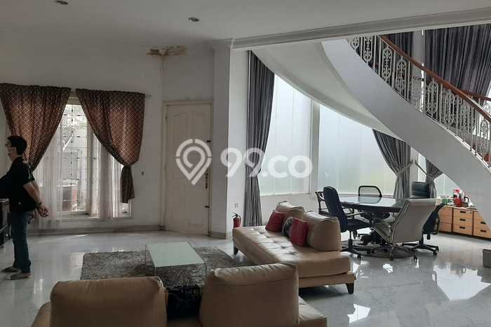 Dijual Rumah Mewah Megah Dengan View Cantik di Intercon, Jakarta Barat Dijual Rumah Mewah Megah Dengan View Cantik di Intercon, Jakarta Barat