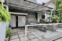 Ready to Use! Luxury House LT 263m2 Desain Elegan di Pondok Indah Ready to Use! Luxury House LT 263m2 Desain Elegan di Pondok Indah