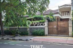 Siap Huni Rumah Mewah 5 Kamar di Tebet Dekat ke Mana Pun Siap Huni Rumah Mewah 5 Kamar di Tebet Dekat ke Mana Pun