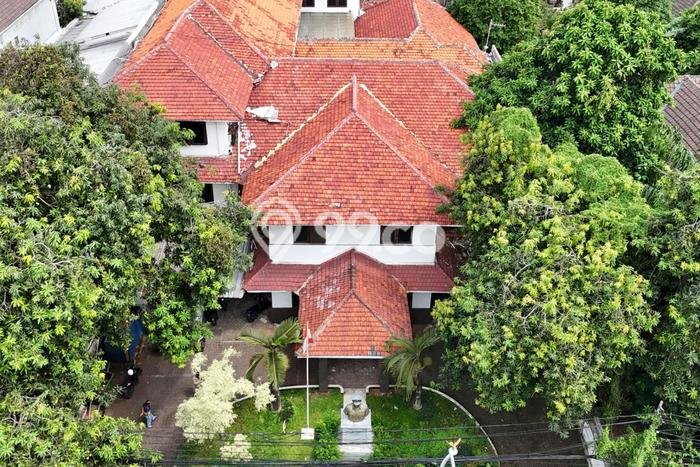 Kantor Dijual di Menteng LT 1046m2, LB 1200m2 untuk Investasi Kantor Dijual di Menteng LT 1046m2, LB 1200m2 untuk Investasi