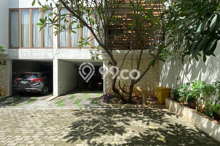 Rumah Elit Modern Tanpa Renovasi di Ampera Jakarta Selatan Rumah Elit Modern Tanpa Renovasi di Ampera Jakarta Selatan