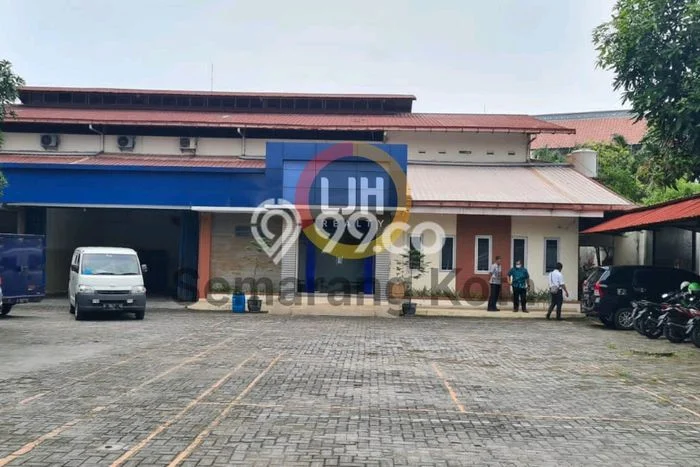 Untuk Dijual Gudang di Semarang Timur, Semarang Harga Penawaran Spesial Untuk Dijual Gudang di Semarang Timur, Semarang Harga Penawaran Spesial