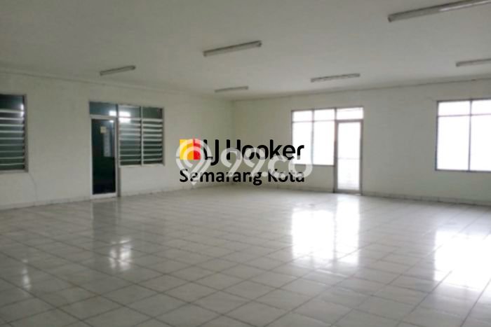 LOKASI PREMIUM! Ruko Kawasan Kedungmundu, Luas 500m², Jalan Utama, Area Komersial LOKASI PREMIUM! Ruko Kawasan Kedungmundu, Luas 500m², Jalan Utama, Area Komersial