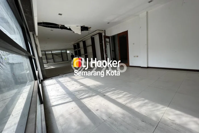 Disewakan Ruko di Semarang Tengah Semarang LT 607m2, LB 1500m2 Disewakan Ruko di Semarang Tengah Semarang LT 607m2, LB 1500m2