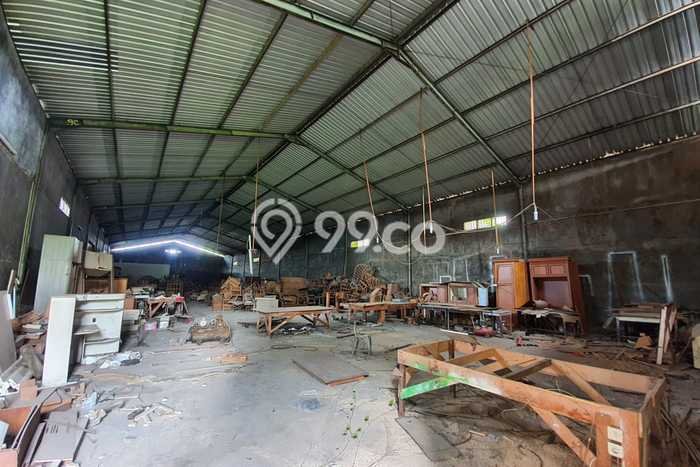 Gudang Disewa di Semarang Timur, Semarang, LT 2200m2 / LB 1000m2 Gudang Disewa di Semarang Timur, Semarang, LT 2200m2 / LB 1000m2