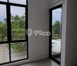 Jual Rumah Luas Megah Dengan View Cantik di Semanan, Jakarta Barat Jual Rumah Luas Megah Dengan View Cantik di Semanan, Jakarta Barat