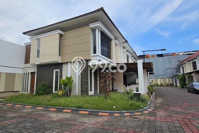 Ready to Use! Premium House LT 140m2 Desain Modern di Jongaya Ready to Use! Premium House LT 140m2 Desain Modern di Jongaya