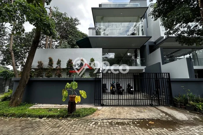 Jual Rumah Mewah Megah Dengan View Eksklusif di Kemang, Jakarta Selatan Jual Rumah Mewah Megah Dengan View Eksklusif di Kemang, Jakarta Selatan