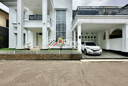 Dijual Rumah Mewah Exclusive di Cilandak, Jakarta Selatan Dijual Rumah Mewah Exclusive di Cilandak, Jakarta Selatan
