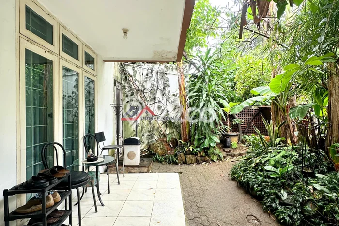 Rumah Mewah LB 133m2 Siap Pakai Desain Elegan di Pondok Indah, Jakarta Selatan Rumah Mewah LB 133m2 Siap Pakai Desain Elegan di Pondok Indah, Jakarta Selatan
