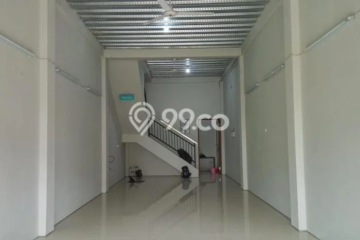 Disewakan Ruko Kawasan Ngaliyan, Luas 96m², Area Komersial Disewakan Ruko Kawasan Ngaliyan, Luas 96m², Area Komersial