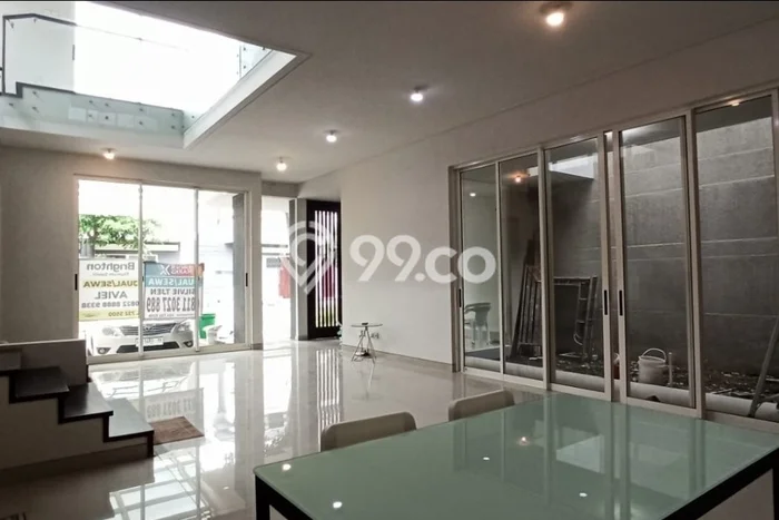 Disewakan Segera Rumah Kondisi Baik di Area Wiyung, Surabaya Disewakan Segera Rumah Kondisi Baik di Area Wiyung, Surabaya